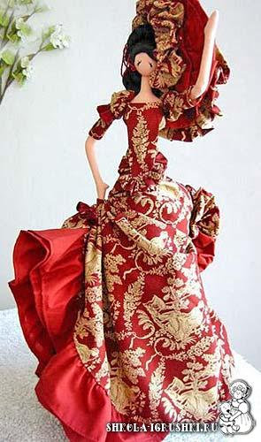 Кукла в испанском костюме